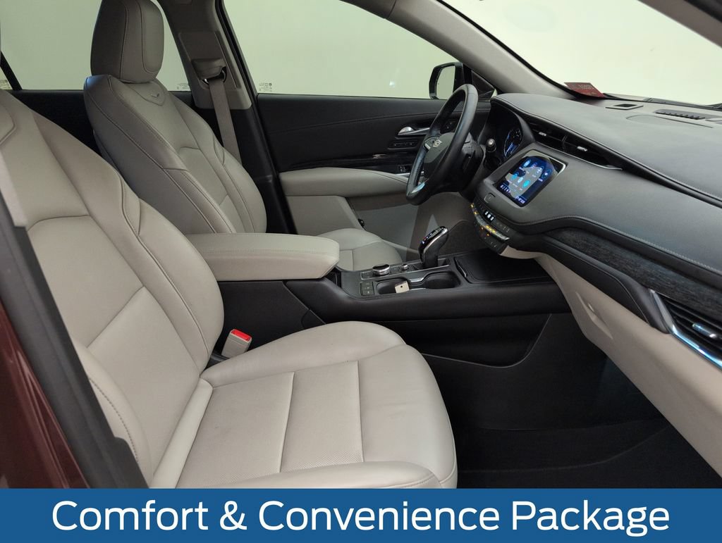 Used 2023 Cadillac XT4 Premium Luxury FWD image 15