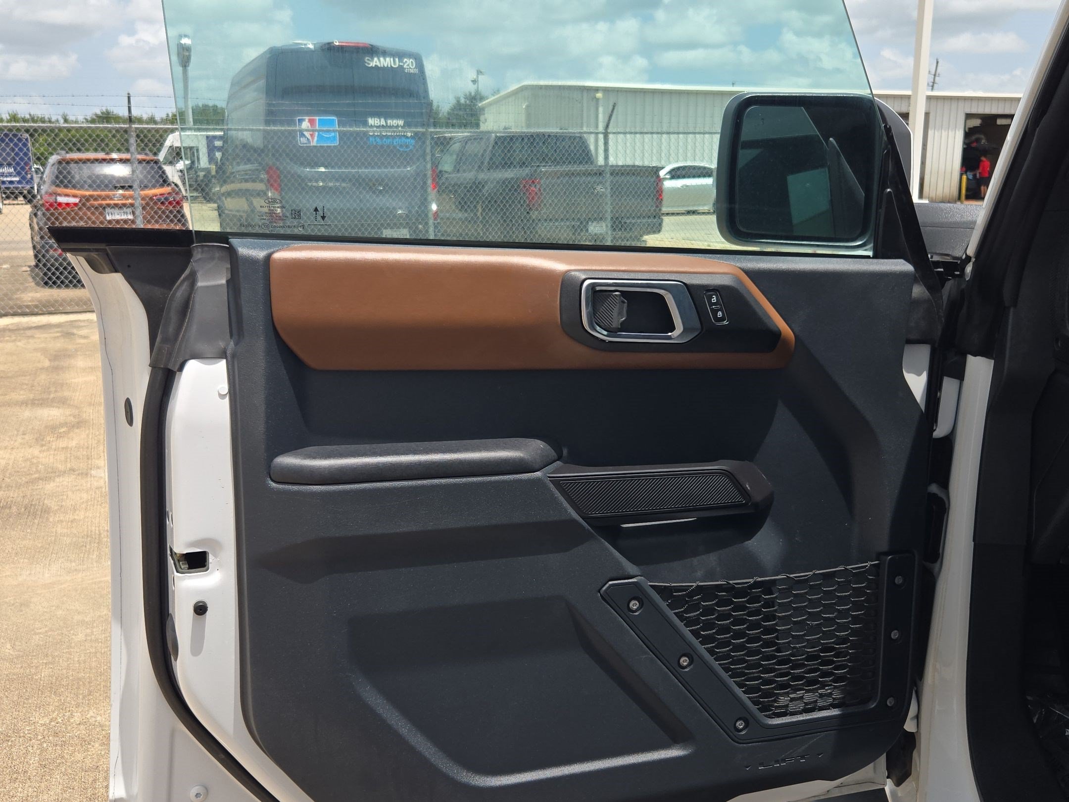 Certified 2024 Ford Bronco Outer Banks AWD/4WD image 14