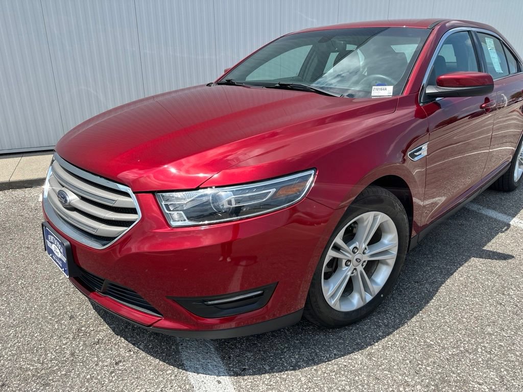 Certified 2018 Ford Taurus SEL w/ Equipment Group 201A FWD image 2