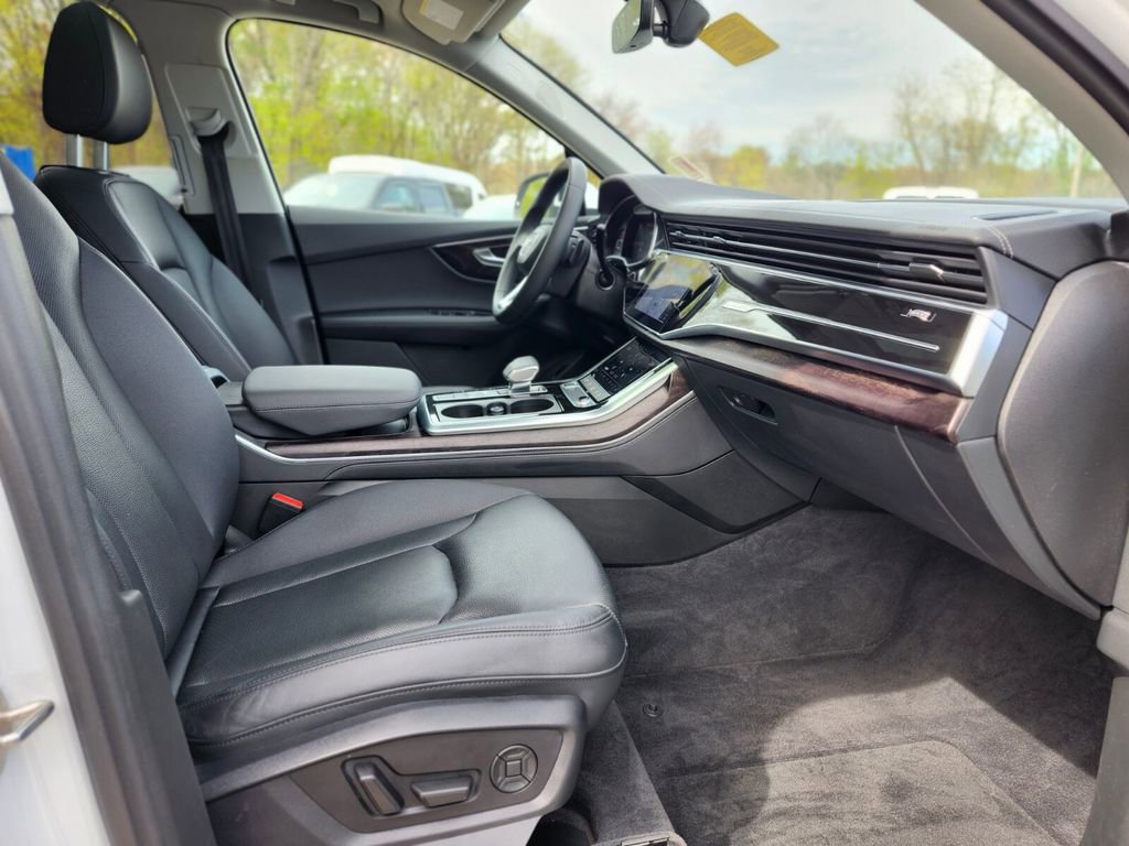 Used 2023 Audi Q7 3.0T Premium Plus AWD/4WD image 11