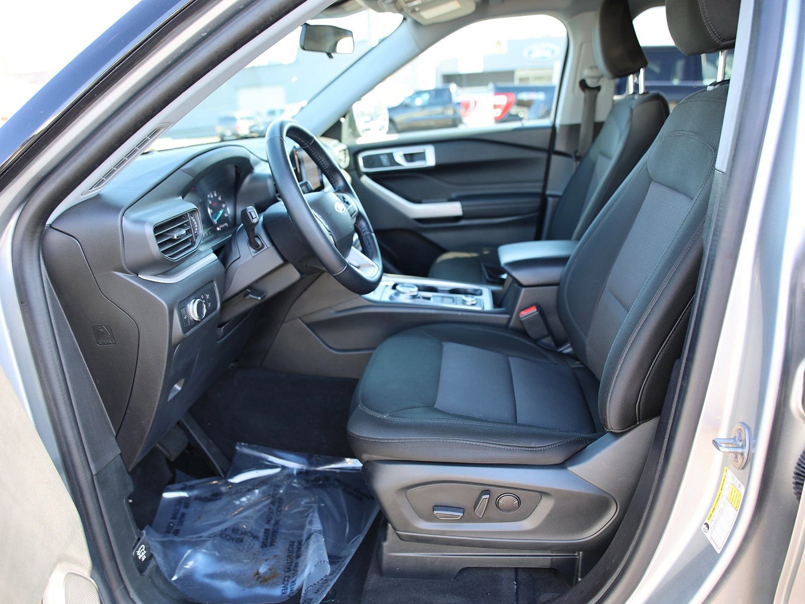 Certified 2022 Ford Explorer XLT w/ Class IV Trailer Tow Package image 20