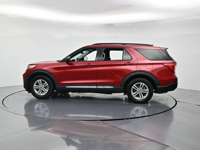 Certified 2023 Ford Explorer XLT RWD image 7