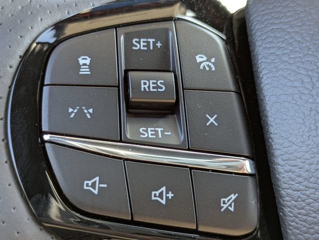 Certified 2026 Ford Explorer ST-Line w/ ST-Line Street Pack AWD/4WD image 26
