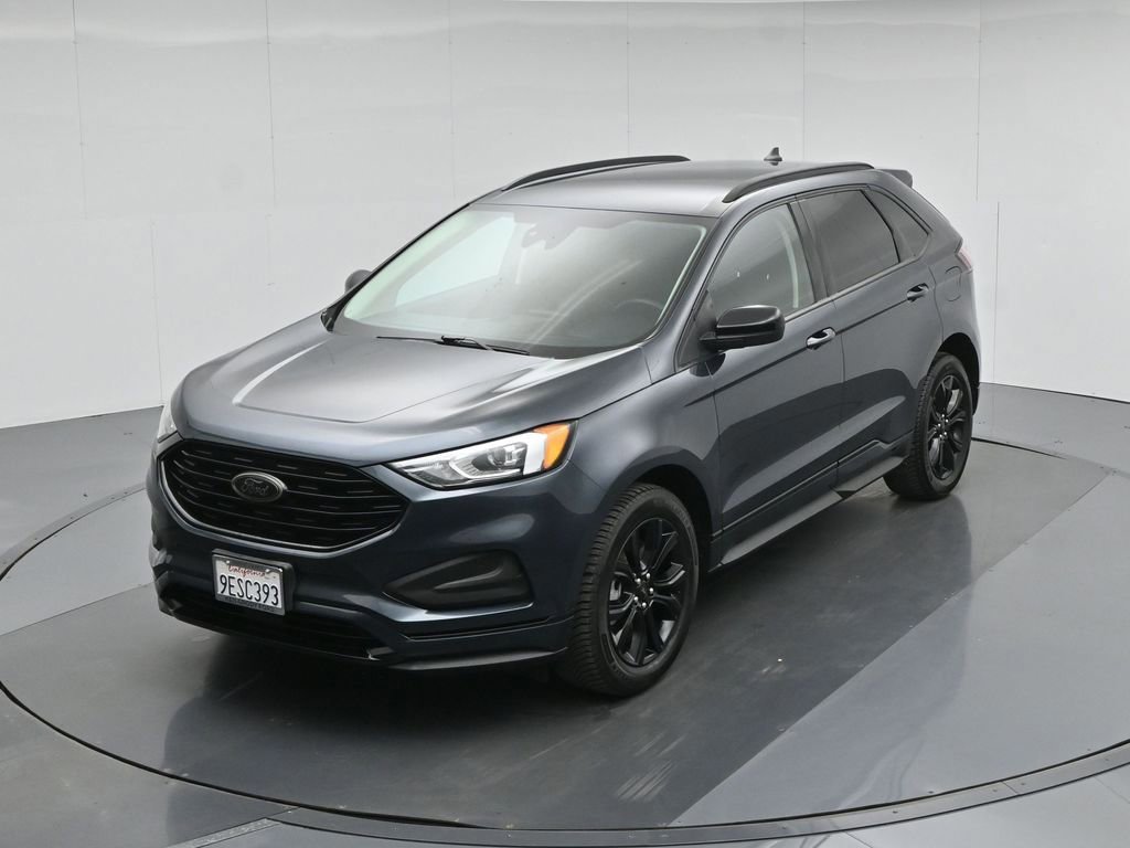 Certified 2022 Ford Edge SE w/ Black Appearance Package image 26