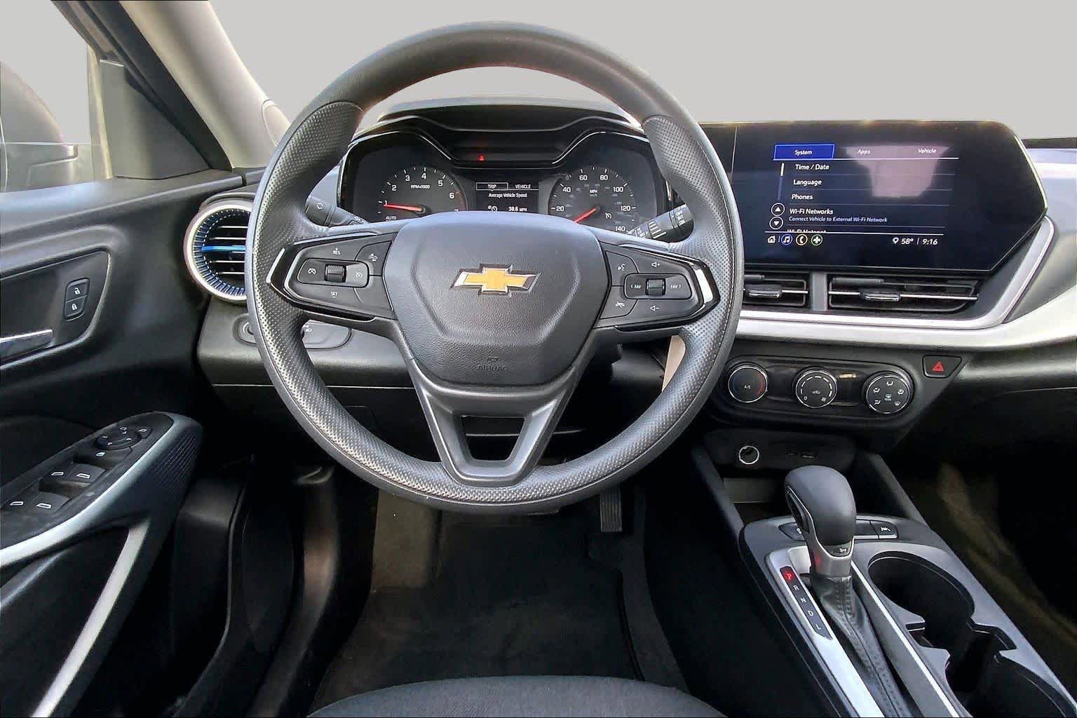 Used 2025 Chevrolet Trax LS FWD image 6