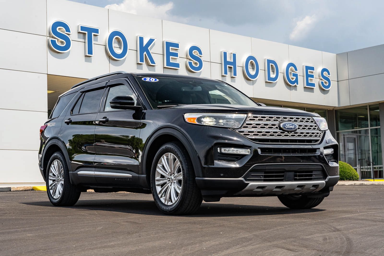 Certified 2020 Ford Explorer Limited w/ Class III Trailer Tow Package RWD image 1