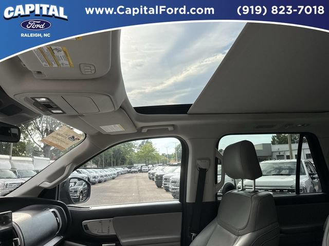 Certified 2025 Ford Expedition Active AWD/4WD image 22