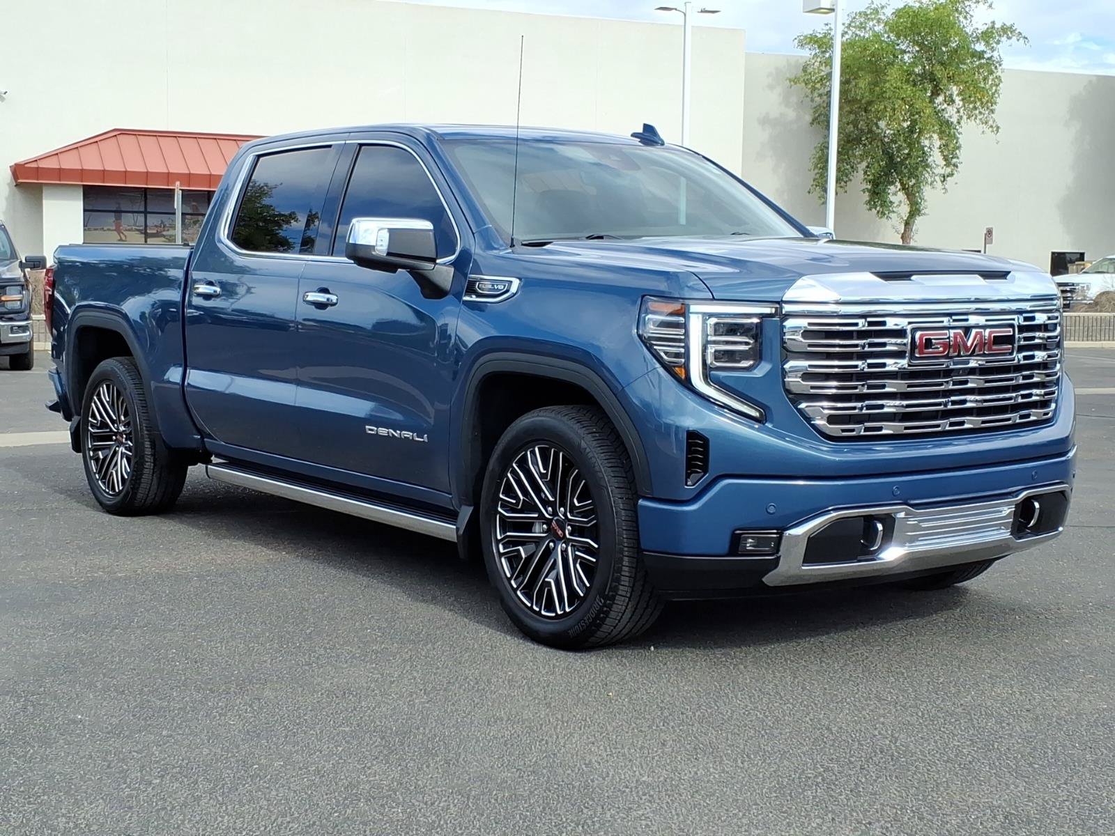 Used 2025 GMC Sierra 1500 Denali w/ Denali Reserve Package RWD image 7