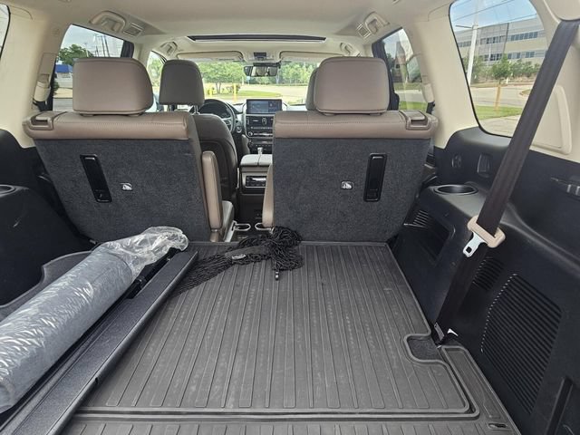 Used 2023 Lexus GX 460 Luxury w/ Sport Design Package AWD/4WD image 13