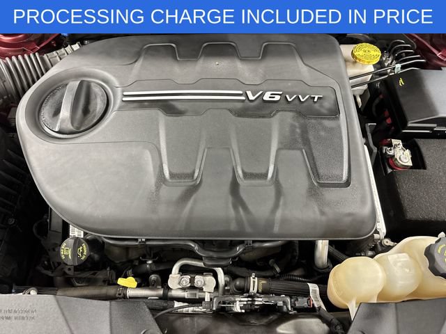 Used 2020 Jeep Cherokee Latitude w/ Cold Weather Group AWD/4WD image 15