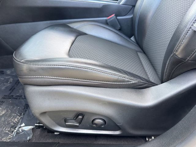 Used 2022 Jeep Compass Latitude w/ Sun and Sound Group AWD/4WD image 15