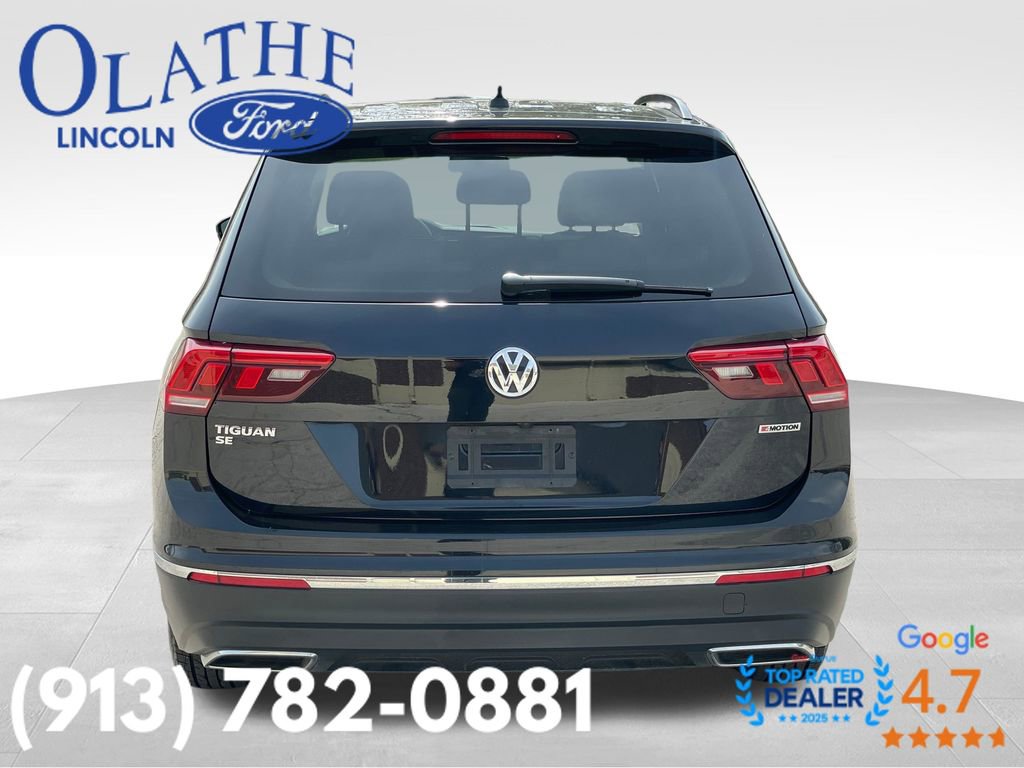 Used 2021 Volkswagen Tiguan SE w/ Panoramic Sunroof Package image 4