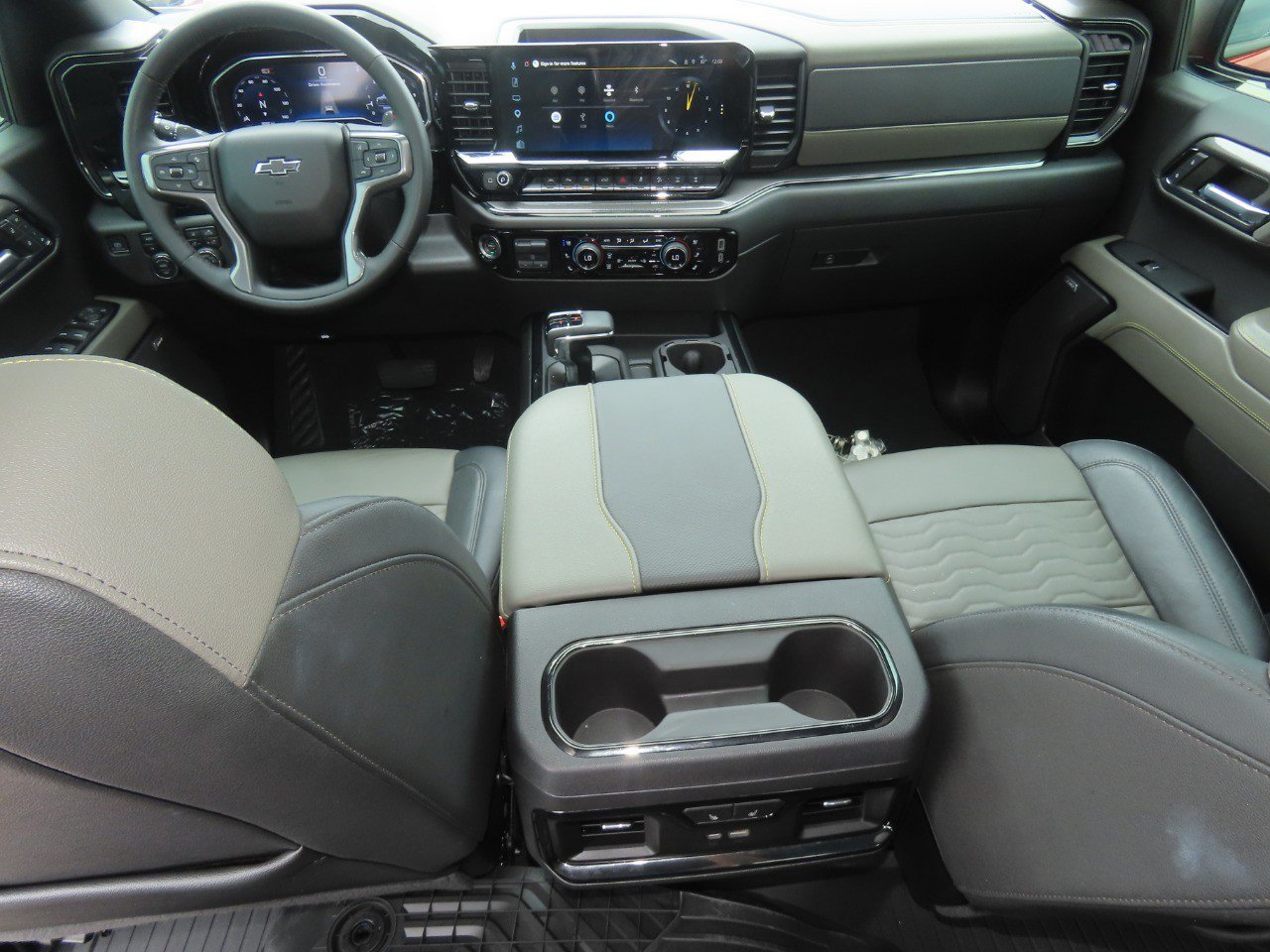 Used 2024 Chevrolet Silverado 1500 ZR2 w/ ZR2 Bison Edition AWD/4WD image 21