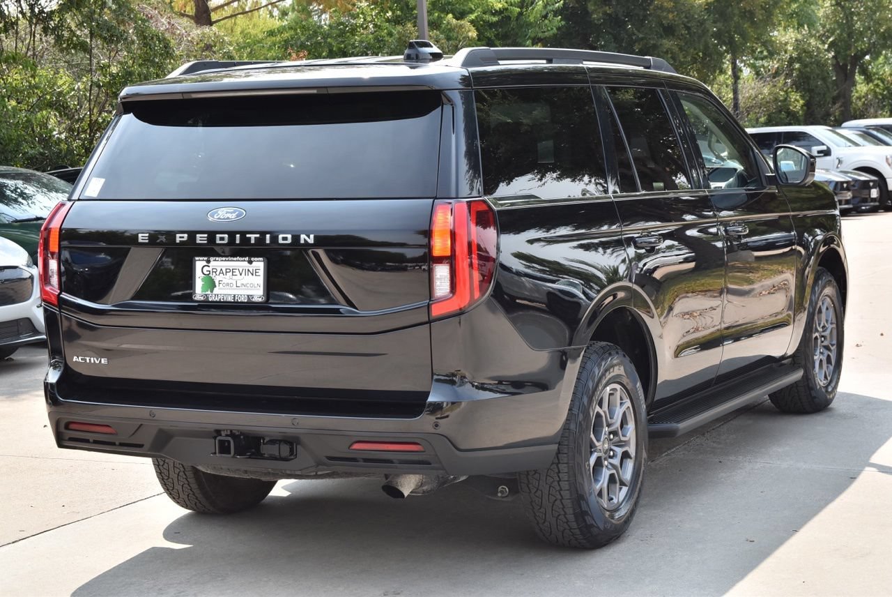 Certified 2025 Ford Expedition Active RWD image 8