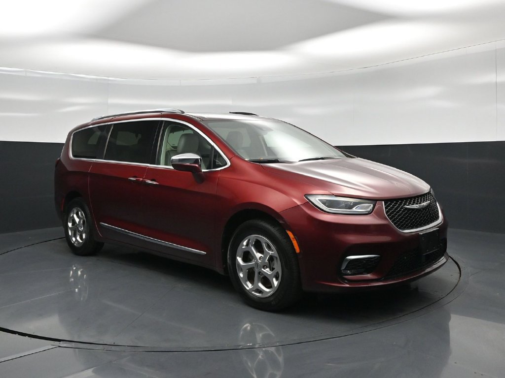 Used 2021 Chrysler Pacifica Limited w/ Premium & Safety Sphere Group AWD/4WD image 24
