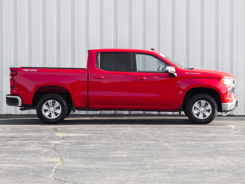 Used 2026 Chevrolet Silverado 1500 LT AWD/4WD image 2