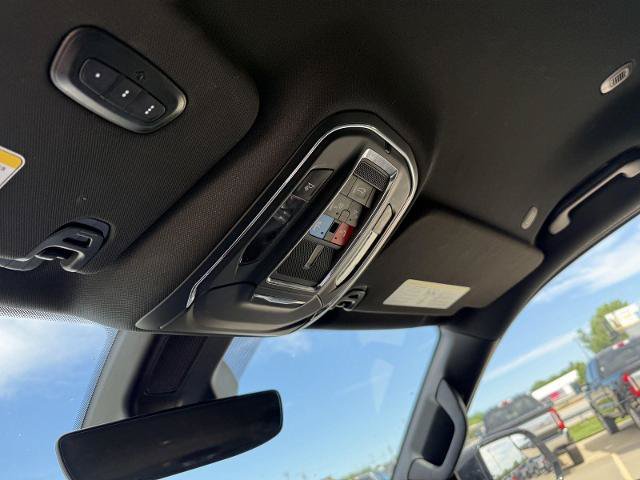 Used 2023 Jeep Wagoneer L Series II AWD/4WD image 27