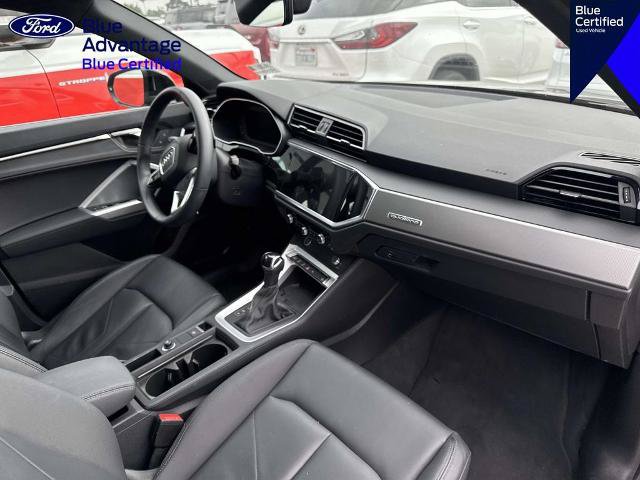 Used 2025 Audi Q3 2.0T Premium w/ Convenience Package AWD/4WD image 16