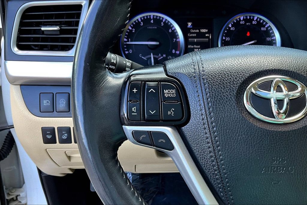 Used 2019 Toyota Highlander Limited Platinum AWD/4WD image 13