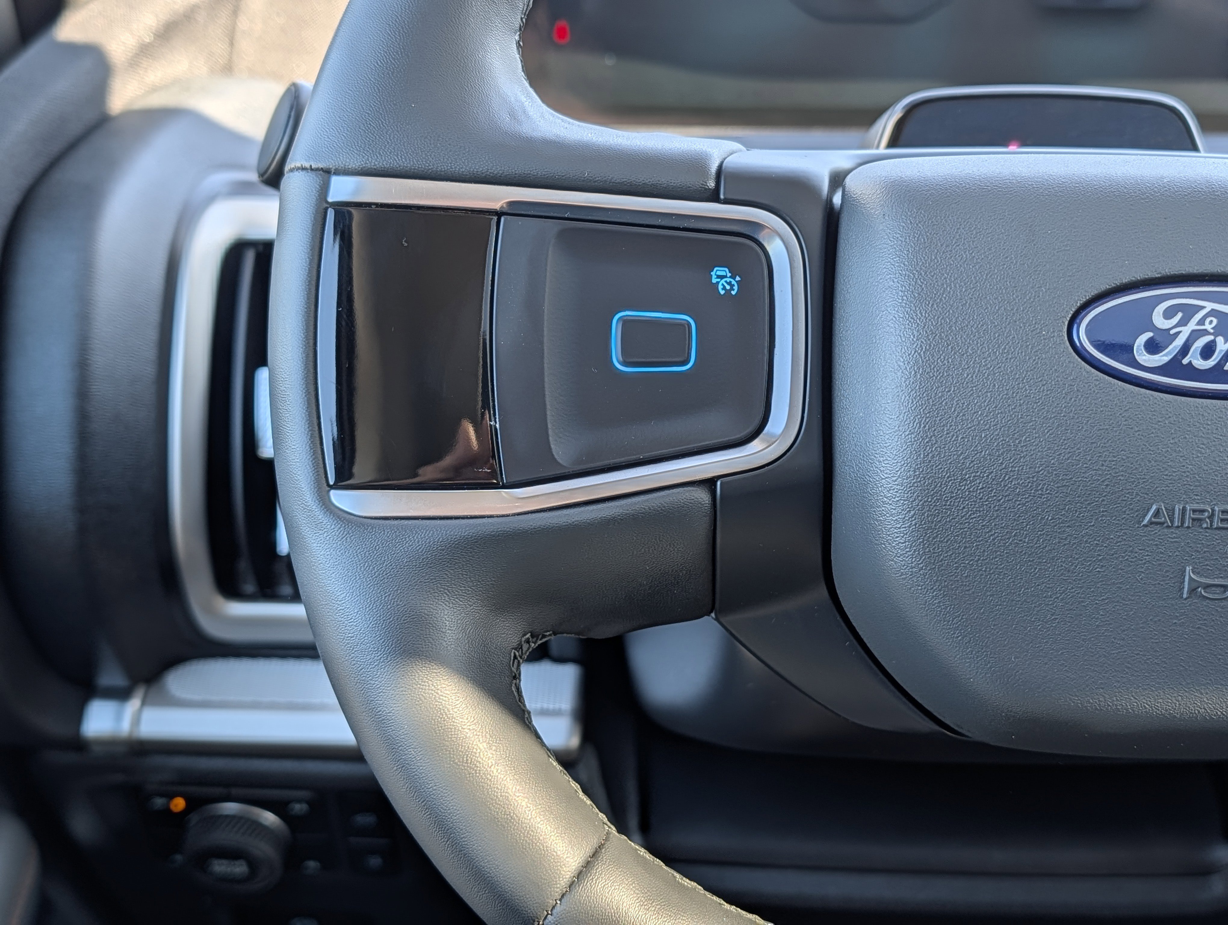 Certified 2025 Ford Expedition Max Active image 29