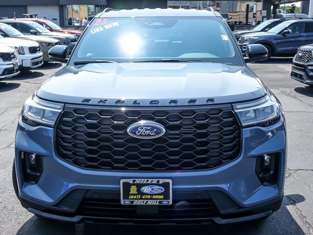 Certified 2025 Ford Explorer ST-Line image 7