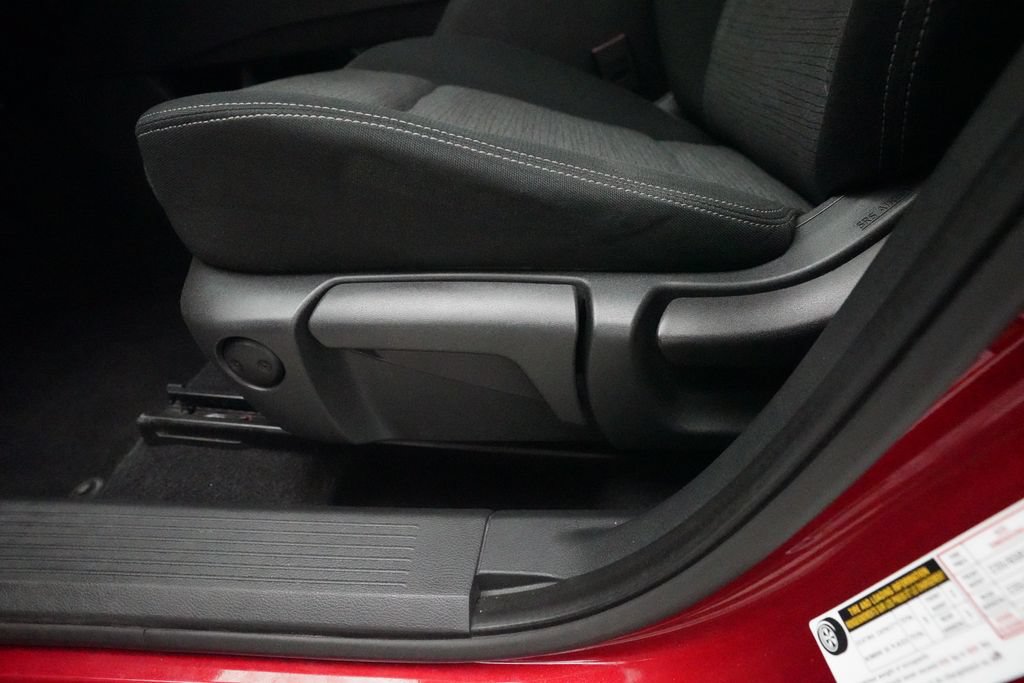 Used 2021 Nissan Rogue S AWD/4WD image 30