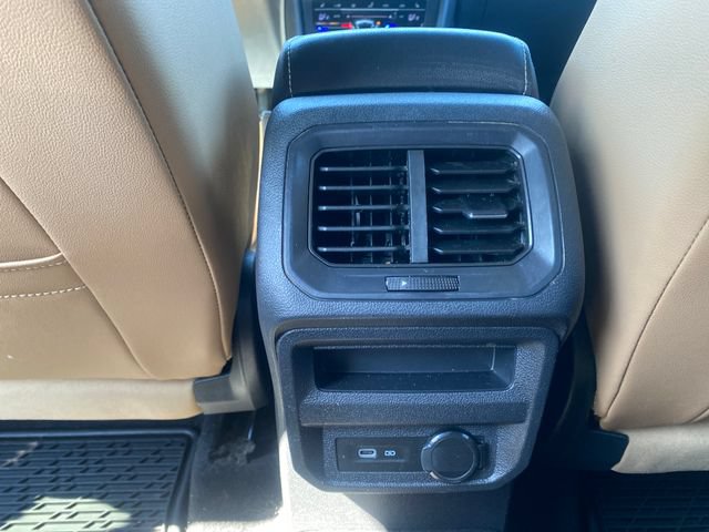 Used 2022 Volkswagen Tiguan SE AWD/4WD image 12