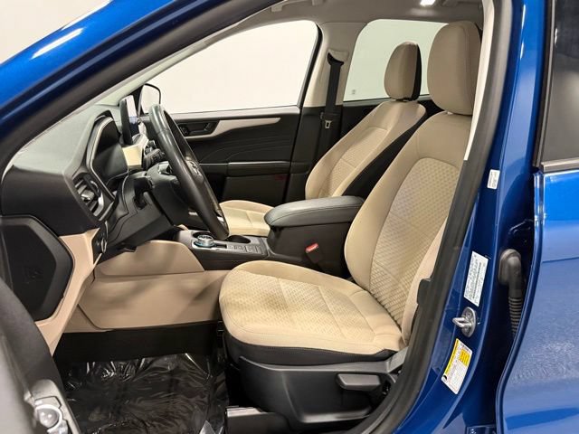 Certified 2022 Ford Escape SE w/ Cold Weather Package AWD/4WD image 14
