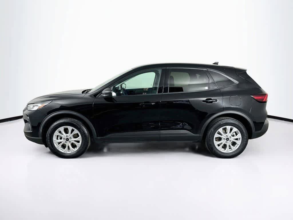 Certified 2025 Ford Escape Active AWD/4WD image 3