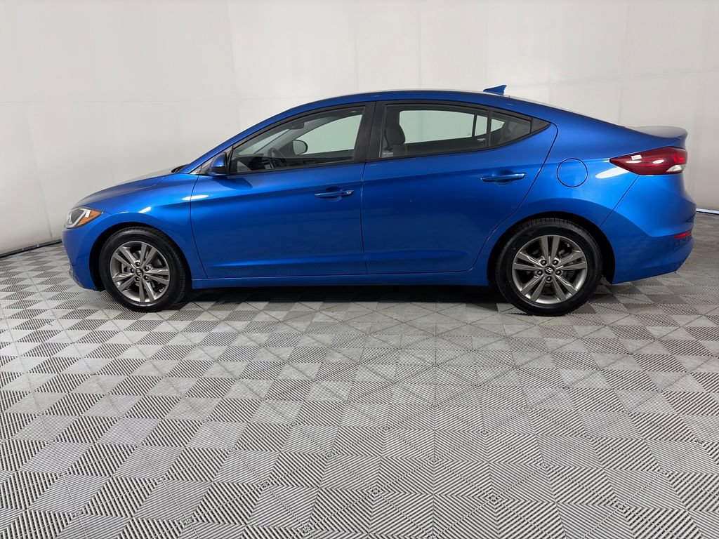 Used 2018 Hyundai Elantra Value Edition FWD image 4