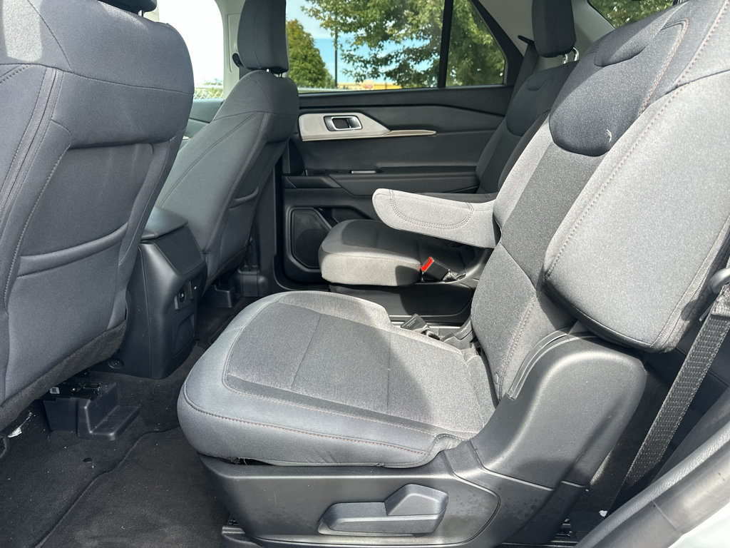 Certified 2026 Ford Explorer Active AWD/4WD image 19