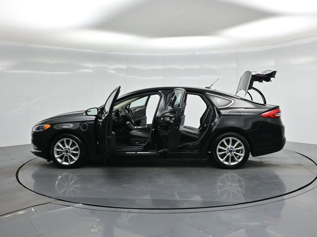 Certified 2017 Ford Fusion Energi SE image 41