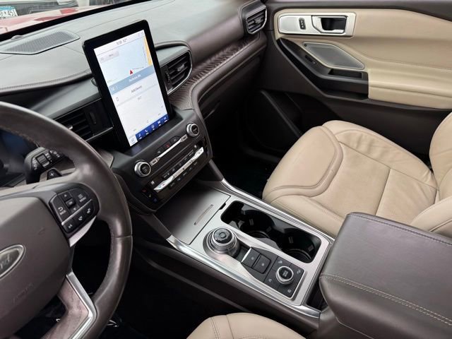 Certified 2020 Ford Explorer Platinum w/ Premium Technology Package AWD/4WD image 22
