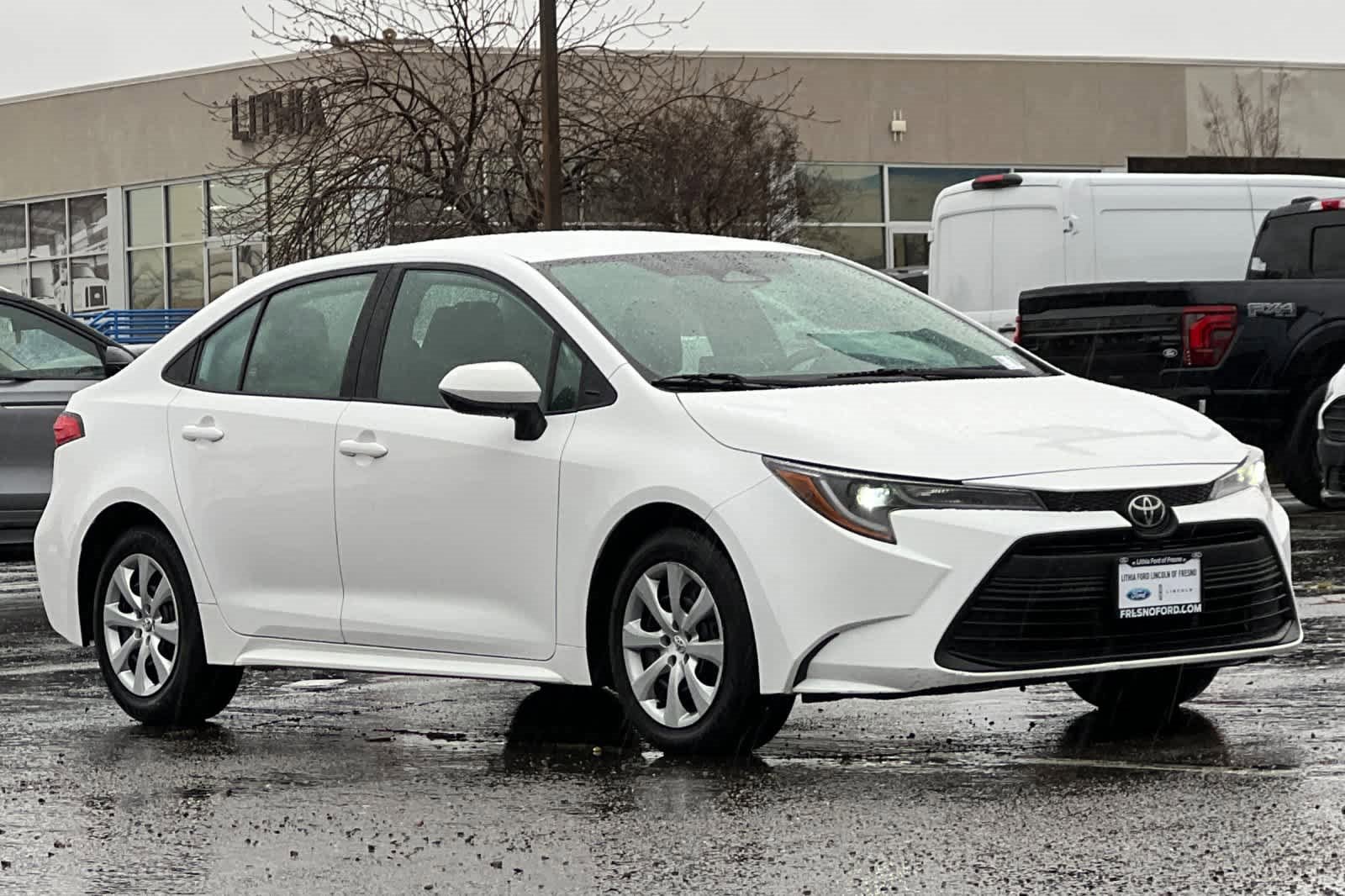 Used 2023 Toyota Corolla LE image 7