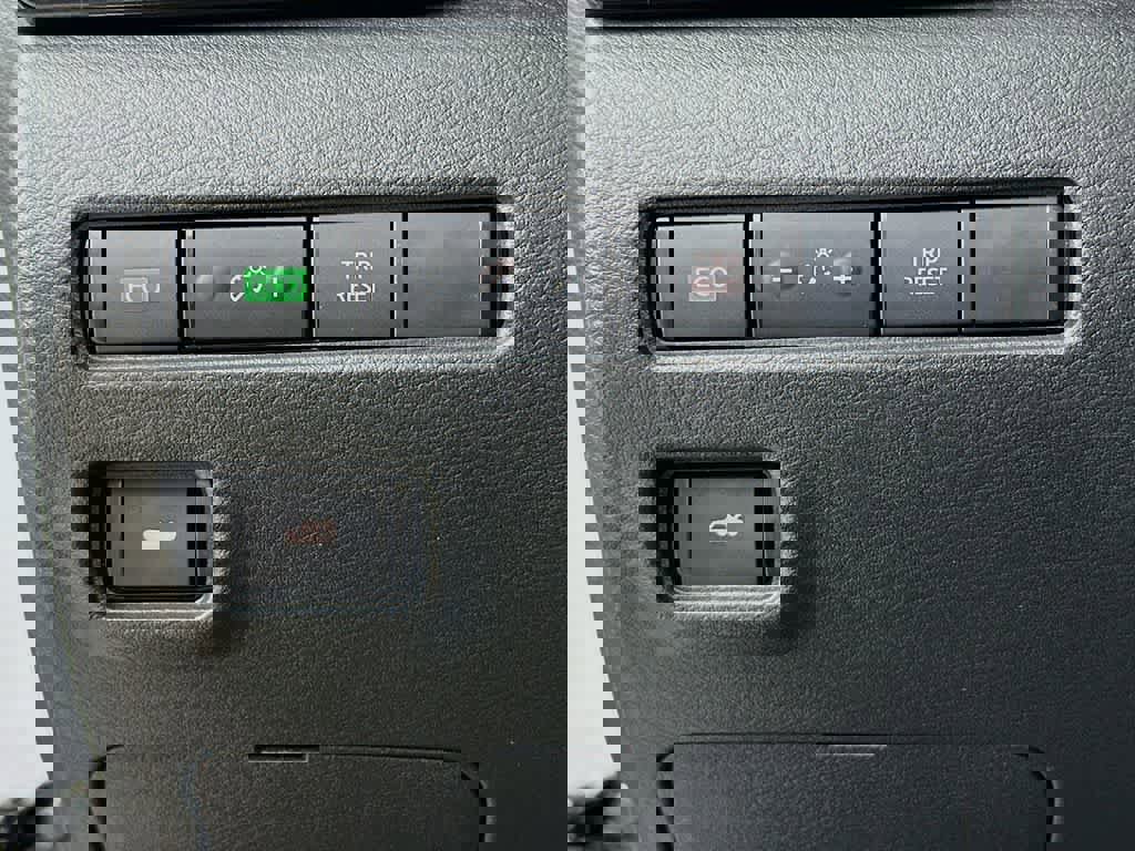 Used 2023 Nissan Sentra SV w/ All-Weather Package image 26