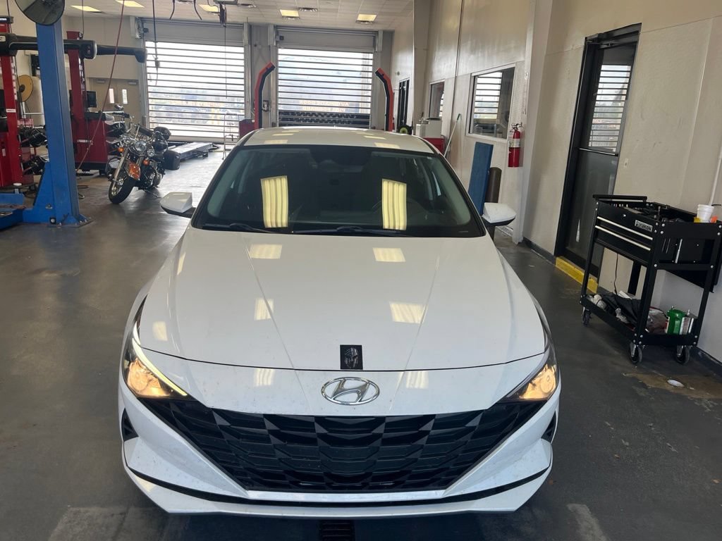 Used 2022 Hyundai Elantra SEL FWD image 12