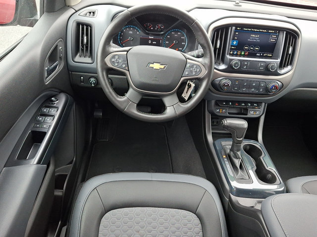 Used 2019 Chevrolet Colorado Z71 AWD/4WD image 12