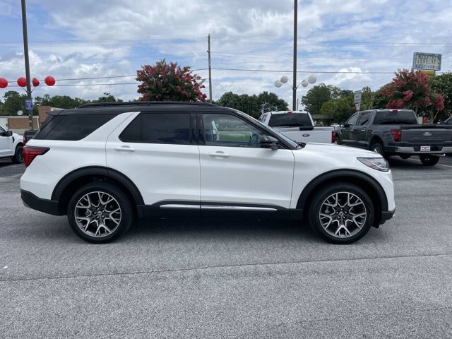 Certified 2025 Ford Explorer Platinum w/ Ultimate Package AWD/4WD image 2