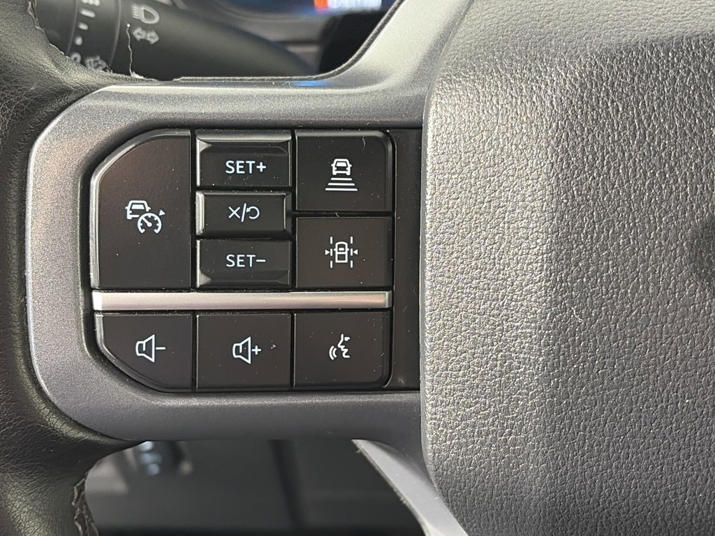 Certified 2025 Ford F150 Lariat w/ FX4 Off-Road Package image 17