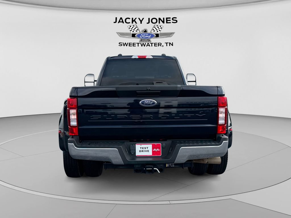Certified 2022 Ford F350 XLT RWD image 4
