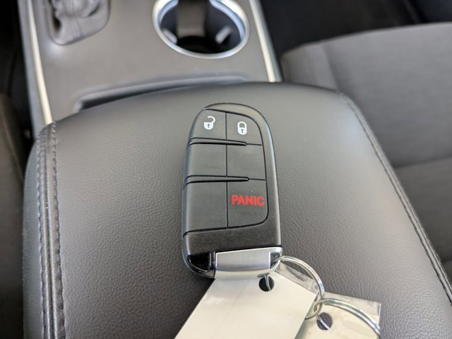 Used 2020 Dodge Durango SXT w/ 3rd Row Seating Group image 28