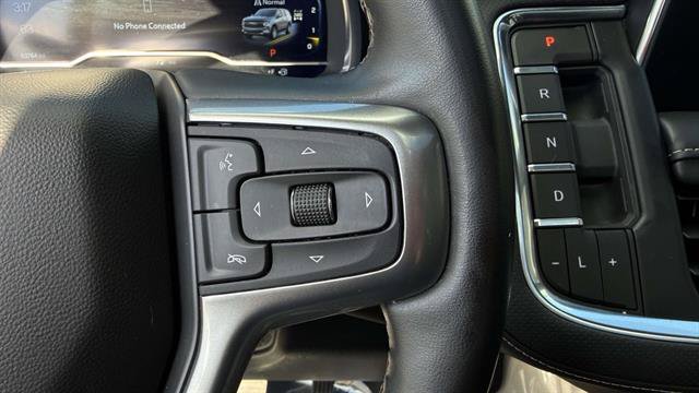 Used 2023 Chevrolet Tahoe Premier AWD/4WD image 13