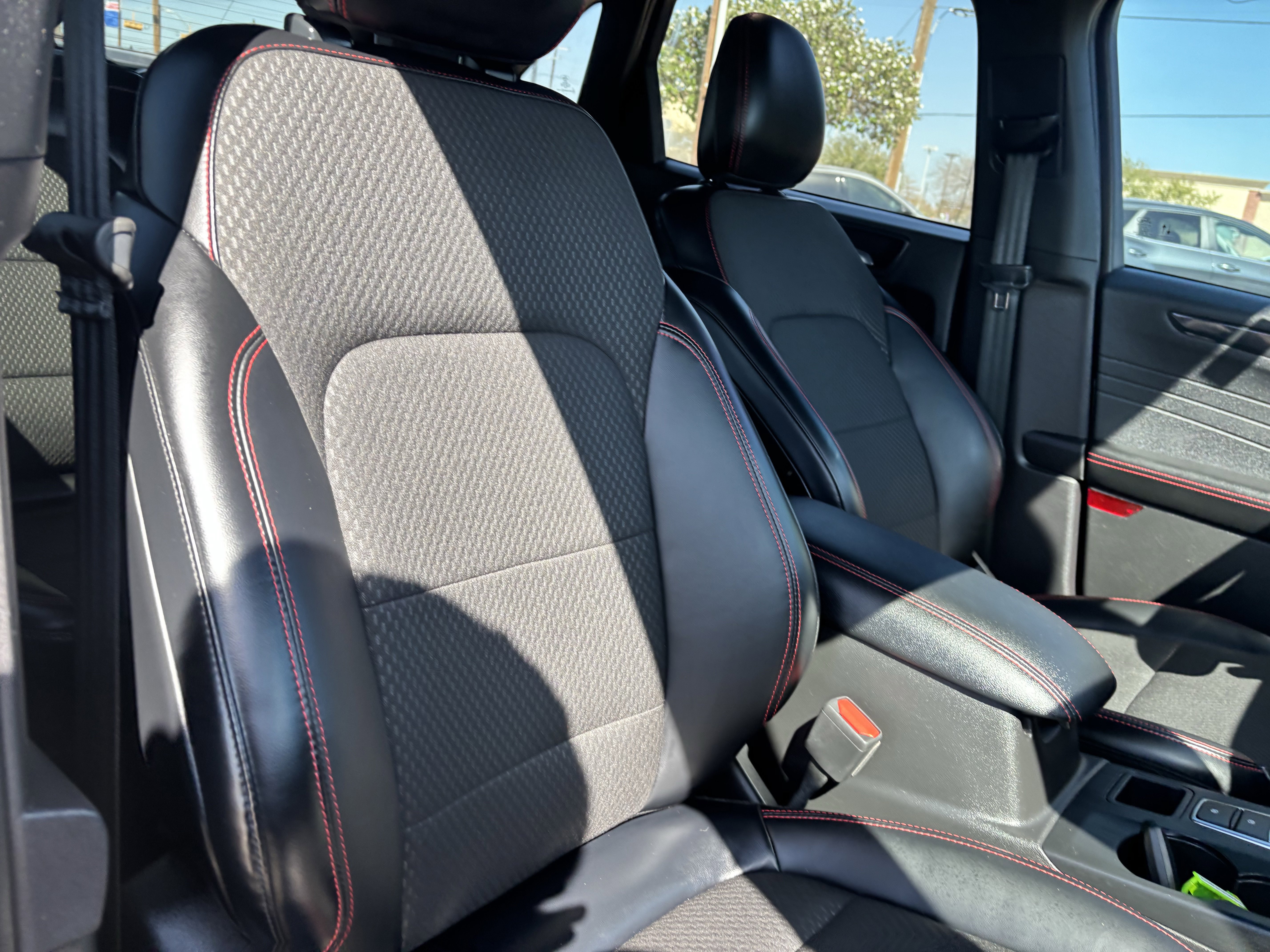 Certified 2023 Ford Escape ST-Line w/ Tech Pack #1 image 32