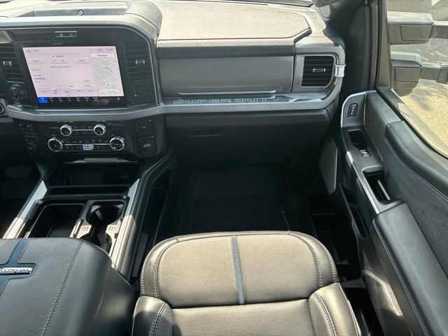 Certified 2025 Ford F450 Platinum w/ FX4 Off-Road Package AWD/4WD image 10
