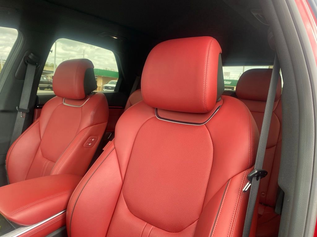 Used 2026 Genesis GV70 2.5T Sport Prestige image 11