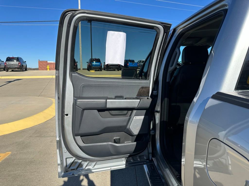 Certified 2023 Ford F150 Lariat w/ Equipment Group 502A High image 28