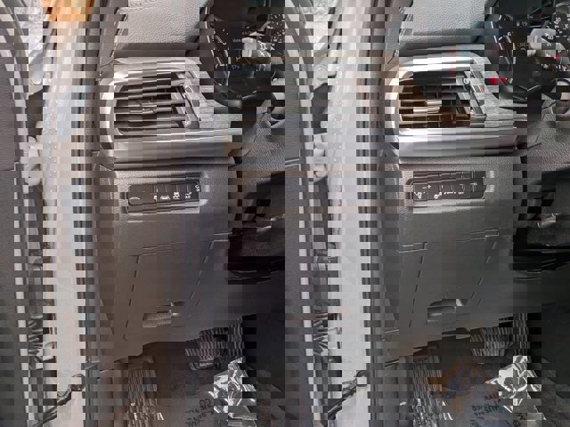 Used 2022 Kia Telluride EX w/ EX Premium Package image 16