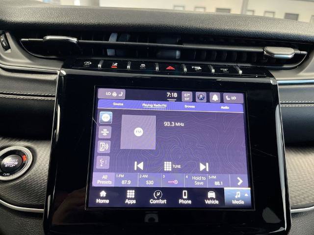 Used 2025 Jeep Grand Cherokee Altitude AWD/4WD image 19
