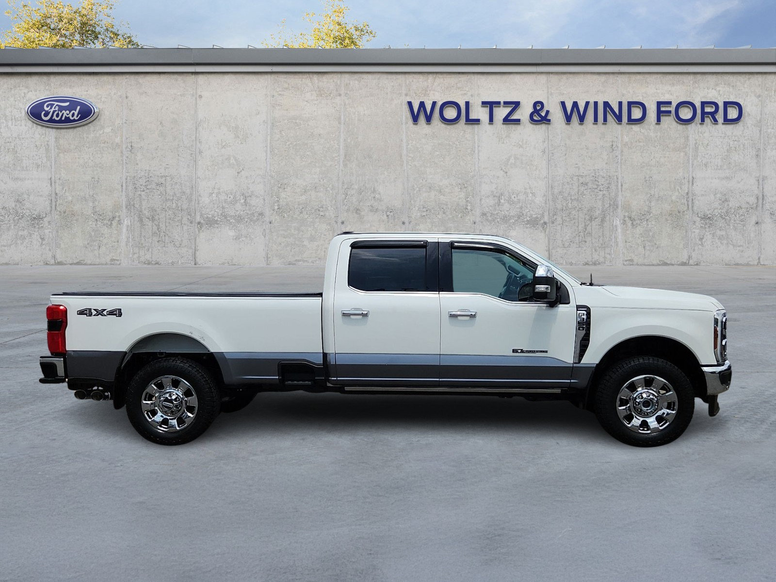 Certified 2024 Ford F350 Lariat w/ Lariat Ultimate Package AWD/4WD image 7