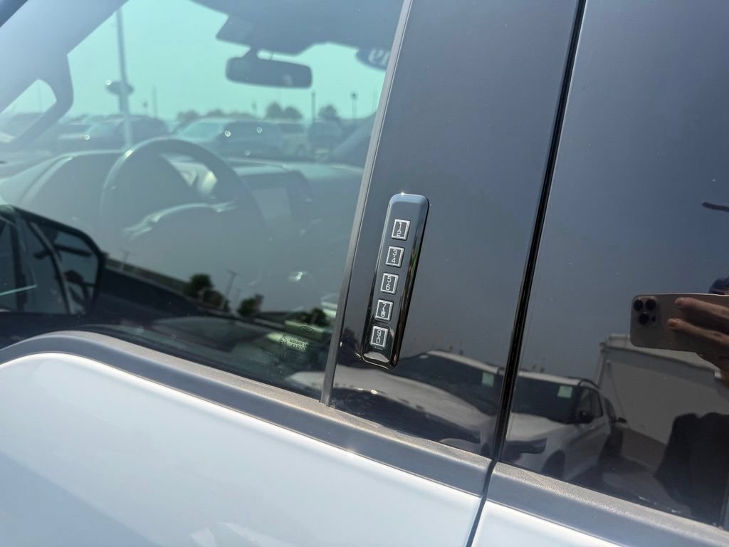 Certified 2019 Ford F150 Raptor w/ Equipment Group 802A Luxury AWD/4WD image 23